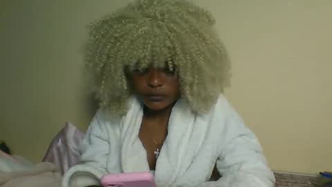 Blackcoco online show from March 3, 6:36 pm