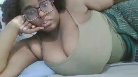 blackqueennie online show from January 19, 2:38 pm