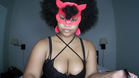 Queen Siren online show from January 5, 3:11 am