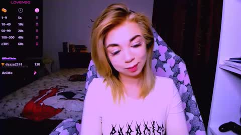 Nicole online show from November 25, 11:01 am