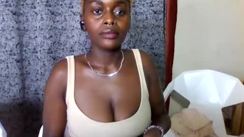 blonde_barby online show from October 22, 7:30 pm