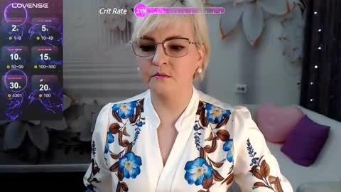 Blonde woman X online show from February 16, 6:32 am