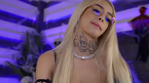 blondie_muller online show from November 6, 10:04 pm