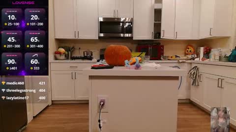 Bubbles online show from October 31, 10:41 am