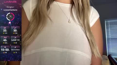 jackyyyyyy  online show from December 14, 2:31 pm