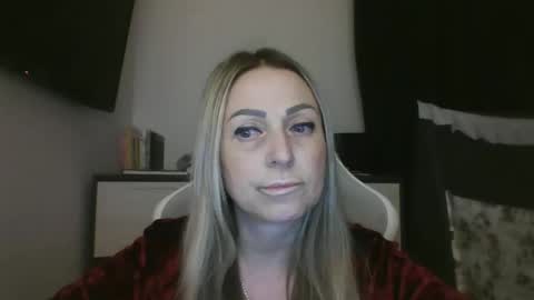 Iren online show from November 14, 5:57 pm