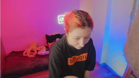 Bloom online show from February 22, 3:02 pm