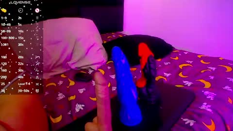 blue_pierot online show from July 20, 7:14 pm