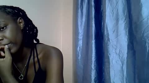 blue_savagee online show from November 18, 7:37 pm