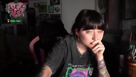 Blue online show from March 10, 2:37 am