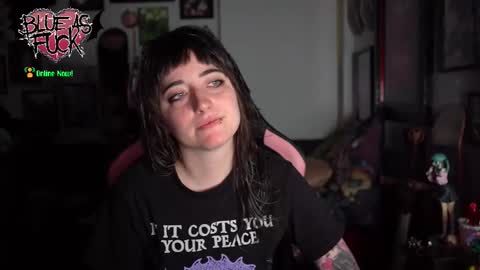 Blue online show from December 23, 1:42 am