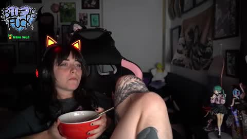 Blue online show from September 10, 3:17 am