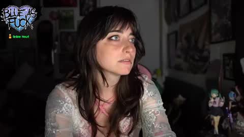 Blue online show from September 18, 2:32 am