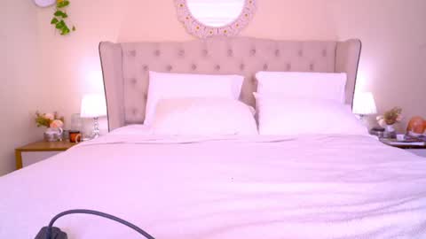FLORAA online show from July 28, 4:27 pm