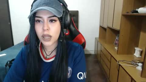 bluegoddessstoned online show from September 18, 2:54 am