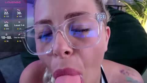 Kate online show from July 28, 2:13 pm