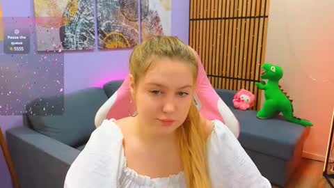 Ellie3 online show from February 12, 3:50 pm