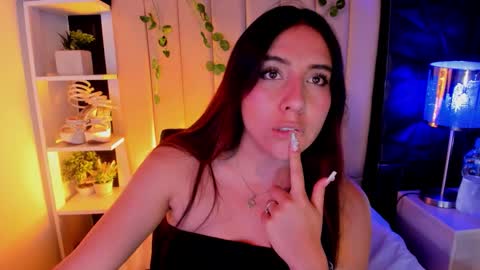 bonnali_lune online show from January 7, 3:54 am