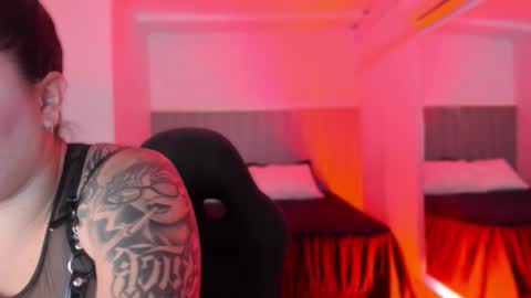 Bonnie  online show from October 27, 11:39 am