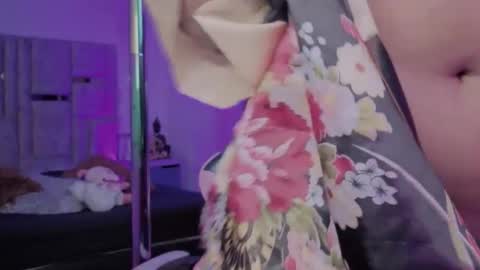 Bonnie Anderson  online show from February 28, 10:20 pm