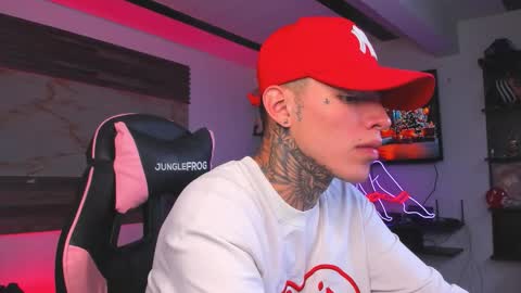 becky online show from November 24, 7:49 pm