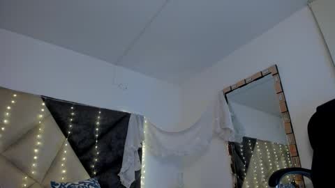   online show from November 5, 11:54 pm