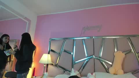 Bonnie  online show from February 12, 12:01 pm