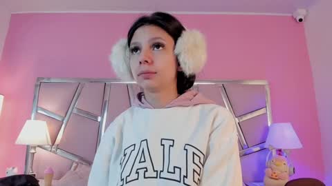 Bonnie  online show from December 28, 12:24 pm