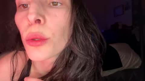 bonniewof online show from April 14, 12:33 am