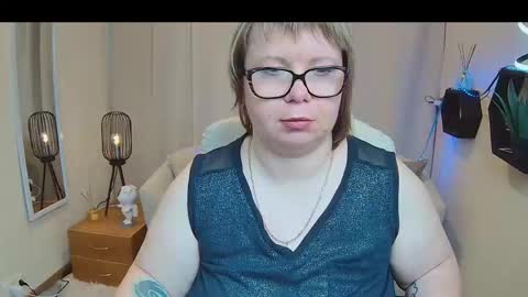 bonnnyboobsy online show from May 17, 12:15 pm