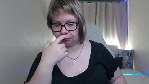 bonnnyboobsy online show from May 30, 7:21 pm