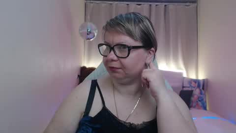 bonnnyboobsy online show from May 26, 7:24 pm
