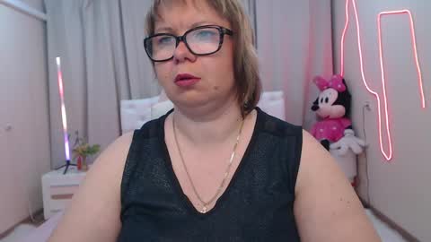 bonnnyboobsy online show from May 18, 6:25 pm