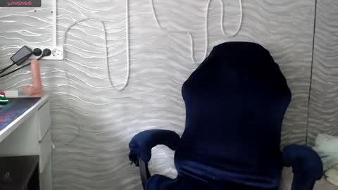 bonny_klyde95 online show from May 16, 11:31 am