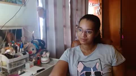 Queen Bon Vivantt online show from February 7, 1:53 pm