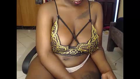 booby_candy online show from November 12, 6:00 am