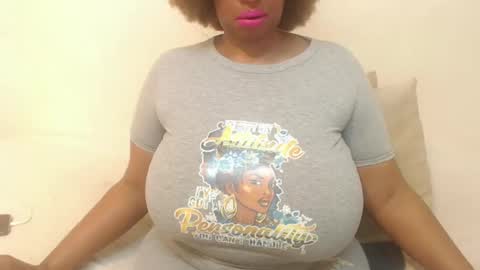 boobyqueen online show from February 18, 1:22 pm