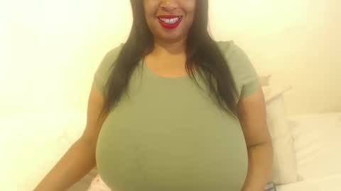 boobyqueen online show from November 2, 5:11 am