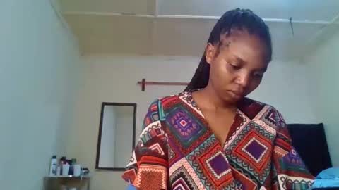 bootie_caramel online show from September 20, 10:46 am