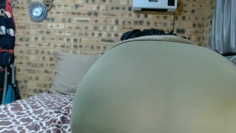 bootytwerkxxx online show from June 15, 5:13 pm