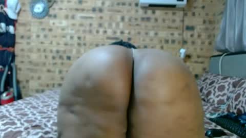 bootytwerkxxx online show from June 27, 4:02 am