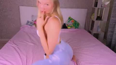 BoysLoveBlondee online show from June 11, 12:35 pm
