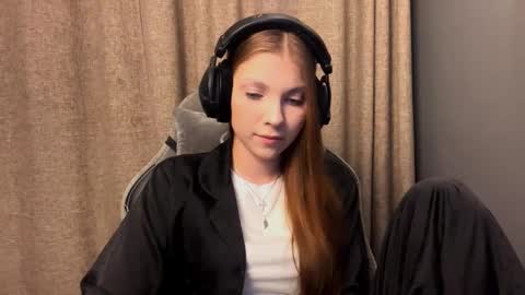 Alice online show from November 7, 4:12 pm