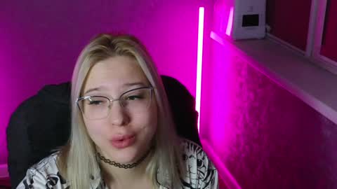 Belle  online show from December 22, 2:06 am