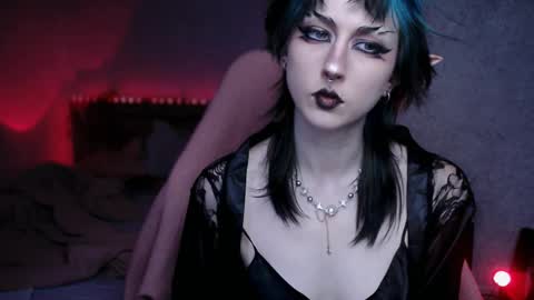 Aurorabut ur dad just calls me Rory online show from March 31, 2:06 pm