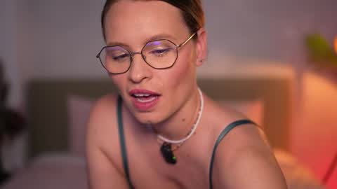 Alex online show from July 5, 9:15 am