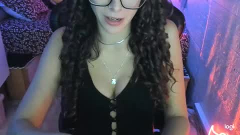 Snapshot of brattymartes_ chatting on October 21, 9:52 pm Martes online show from October 21, 9:52 pm