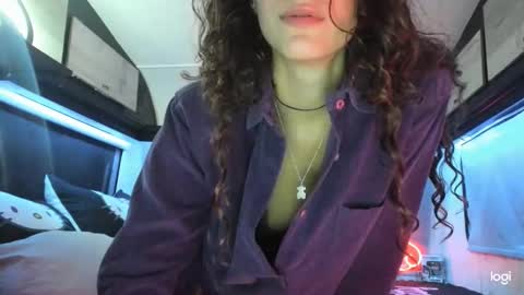 Snapshot of brattymartes_ chatting on October 23, 9:54 pm Martes online show from October 23, 9:54 pm