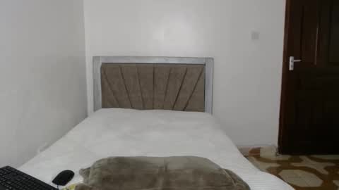 sweet Meri online show from December 6, 5:42 am