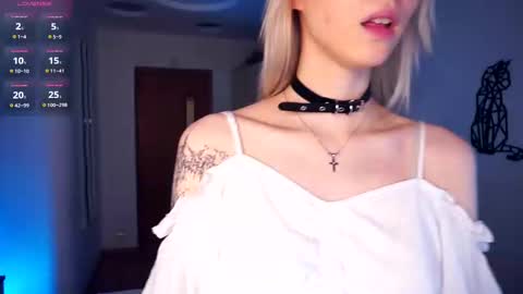 Mia Bunyard online show from March 7, 5:49 pm